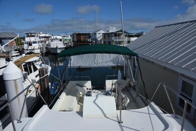 Upper Deck
