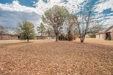 101 Hyline Dr, Cleburne, TX 76031 - photo 4