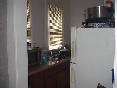 601 S Cedar St, Auburn, IN 46706 - photo 5