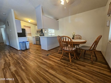 1505 N Evergreen St unit 17, Chandler, AZ 85225 - photo 4