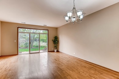 961 Genesee Ct unit 961, Naperville, IL 60563 - photo 6