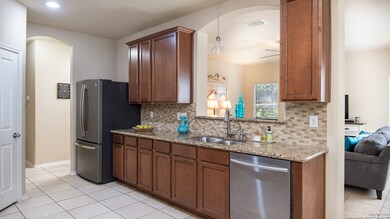 10723 Alyssum Field, Helotes, TX 78023 - photo 6