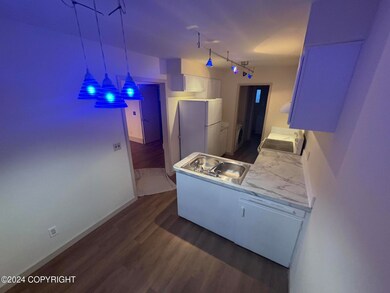 1900 W 32nd Ave unit A, Anchorage, AK 99517 - photo 4