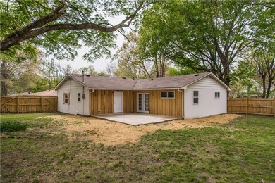 108 W Graham St, Prairie Grove, AR 72753 - photo 7