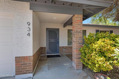 934 N Saffron, Mesa, AZ 85205 - photo 3