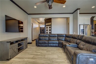 2600 NE 15th St, Moore, OK 73160 - photo 6