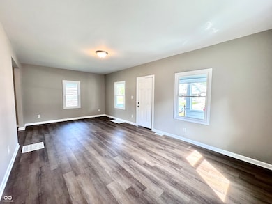 1425 W 3rd St, Anderson, IN 46016 - photo 3