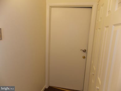 223 E Main St unit 223  2ND FLOOR WEST, Westminster, MD 21157 - photo 6