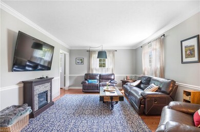 301 Ash Grove Cir, Aurora, OH 44202 - photo 6