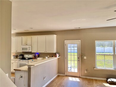 214 Victorian Lake Dr, Brunswick, GA 31525 - photo 3