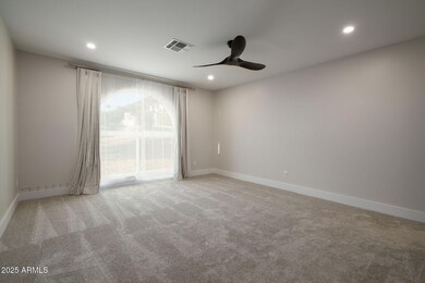 2439 E Lincoln Cir, Phoenix, AZ 85016 - photo 7