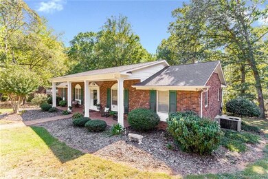 310 Montgomery Dr, Statesville, NC 28625 - photo 3