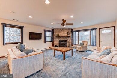 17 Naomi Ln, Chalfont, PA 18914 - photo 2