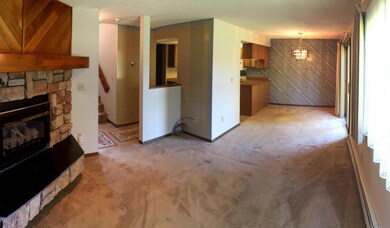 Living Dining Area