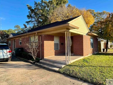 2052 N Robison Rd, Texarkana, TX 75501 - photo 2