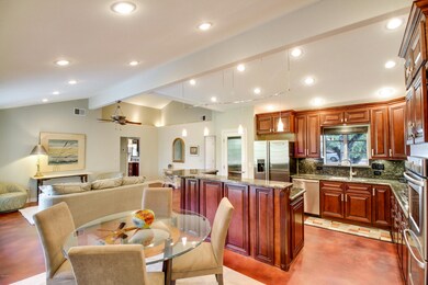5748 North 18th Place-16
