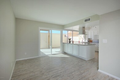 4628N19thave005