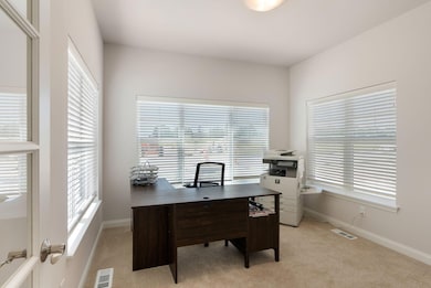 868 S Verona Cir unit 23, Grafton, WI 53024 - photo 2