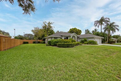13676 Folkestone Ct, Wellington, FL 33414 - photo 7