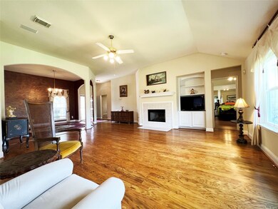 8827 Aberdeen Oaks Dr, Houston, TX 77095 - photo 4