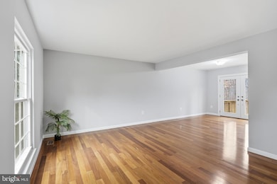 12651 Peak Ct, Manassas, VA 20112 - photo 2