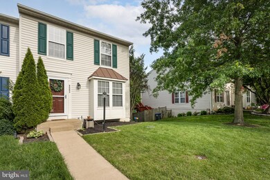 9063 Falcon Glen Ct, Bristow, VA 20136 - photo 3