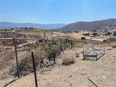 18600 Chippewa Rd, Lake Elsinore, CA 92532 - photo 3