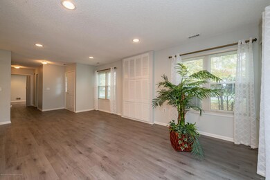 05_301SunshineCircle_2006_HiRes