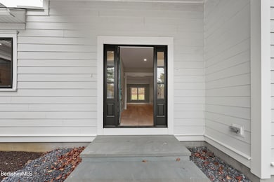 6 Thrushwood Ln, Great Barrington, MA 01230 - photo 2