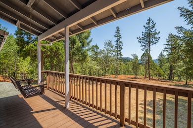 8797 W Evans Creek Rd, Rogue River, OR 97537 - photo 6