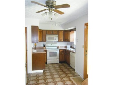 1155 Fordham Rd, Columbus, OH 43224 - photo 4