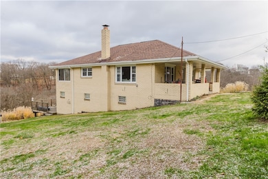 207 Iowa St, Weirton, WV 26062 - photo 2