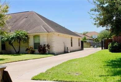 3017 Ocean View Dr, Edinburg, TX 78539 - photo 4