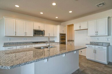 004_Kitchen