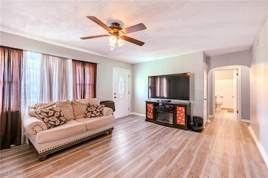 820 Devonshire Ave, Sheffield Lake, OH 44054 - photo 3