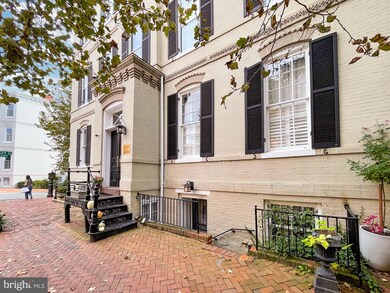 3100 N St NW unit 4, Washington, DC 20007 - photo 2