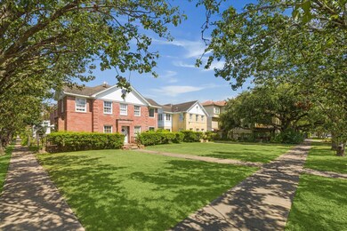 6 units total situated on 17,000 SF corner lot.