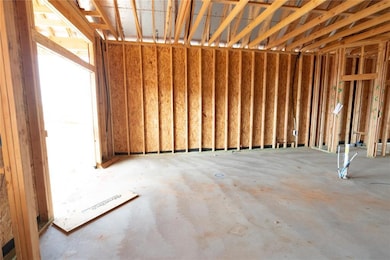 2909 Crossover Ct, Moore, OK 73160 - photo 6