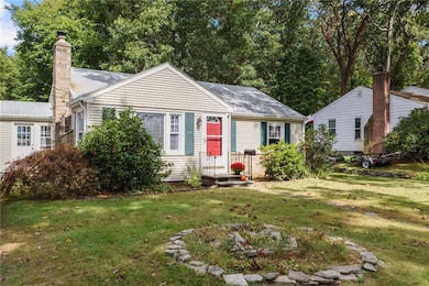 75 Darling St, Warwick, RI 02886 - photo 2