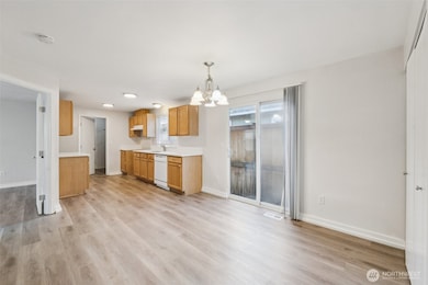 2805 9th St SE, Puyallup, WA 98374 - photo 4