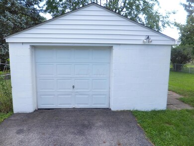 1315 Pauline Ave, Columbus, OH 43224 - photo 2