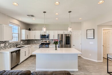 Features Stainless Steel Appliances, Quartz Counte