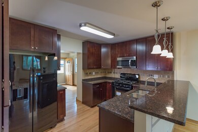 4340 Scott St, Schiller Park, IL 60176 - photo 4