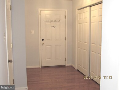 231 Scarboro Dr, Bunker Hill, WV 25413 - photo 4