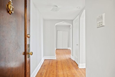 6451 N California Ave unit 3, Chicago, IL 60645 - photo 2