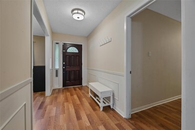 959 Thornton Rd, Houston, TX 77018 - photo 4
