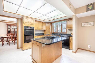6867 Linbrook Blvd-14