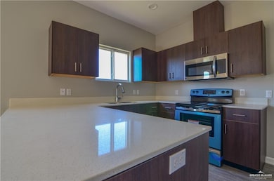 1720 Taft St unit 2, Weslaco, TX 78599 - photo 4