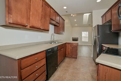 7455 Earl Gray Way, Corryton, TN 37721 - photo 6