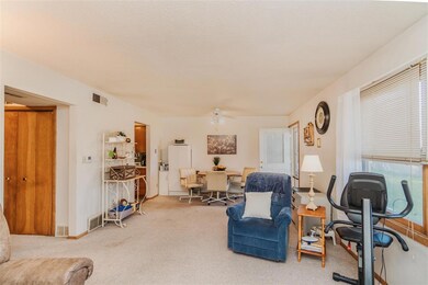 2421 Crescent Unit 3, Cedar Falls, IA 50613 - photo 6